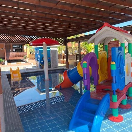D'Razna Chalet Pantai Seberang Takir Kuala Terengganu Bagian luar foto